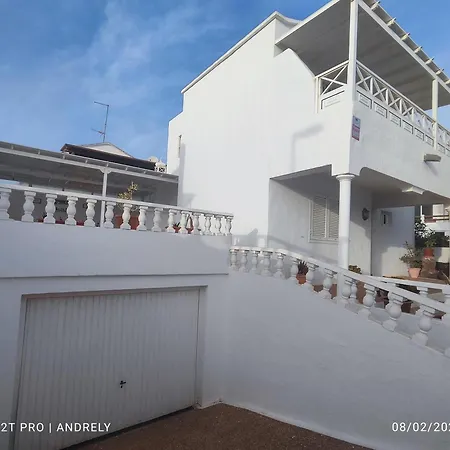 Carmiña Puerto del Carmen (Lanzarote)