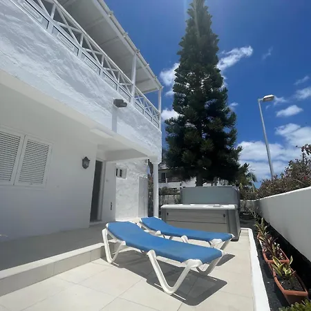 Villa Carmiña Puerto del Carmen (Lanzarote)