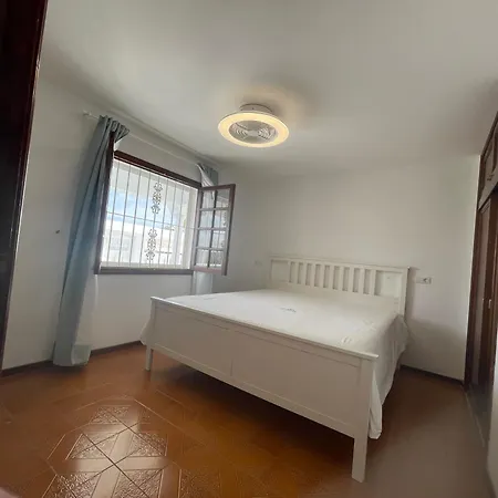 Carmiña * Puerto del Carmen (Lanzarote)